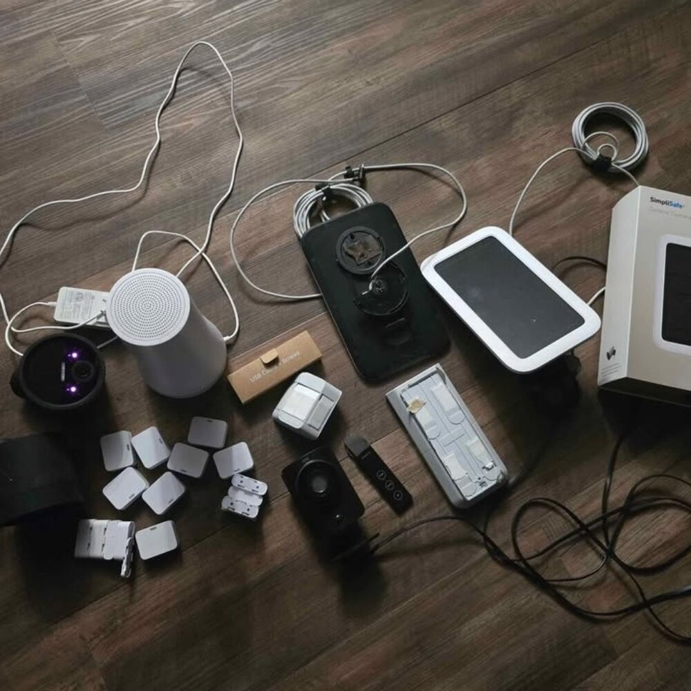 Full Simplisafe home security system